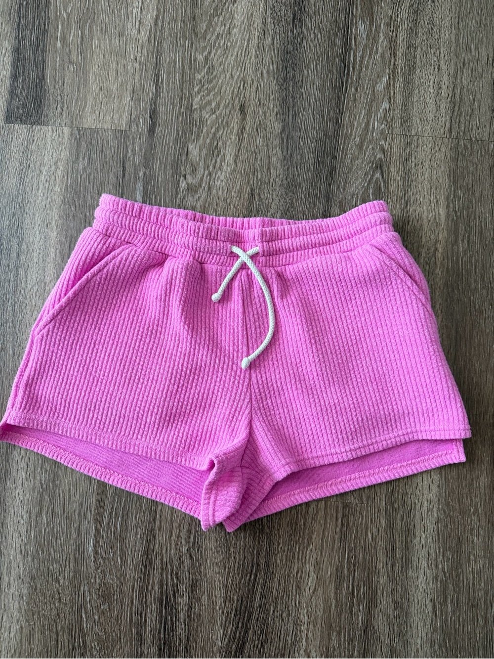 saltwater LUXE Pink Ribbed Athletic Lounge Shorts
